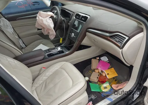 2017 Ford Fusion Energi Platinum from USA, damaged, VIN 3FA6P0SU8HR238959